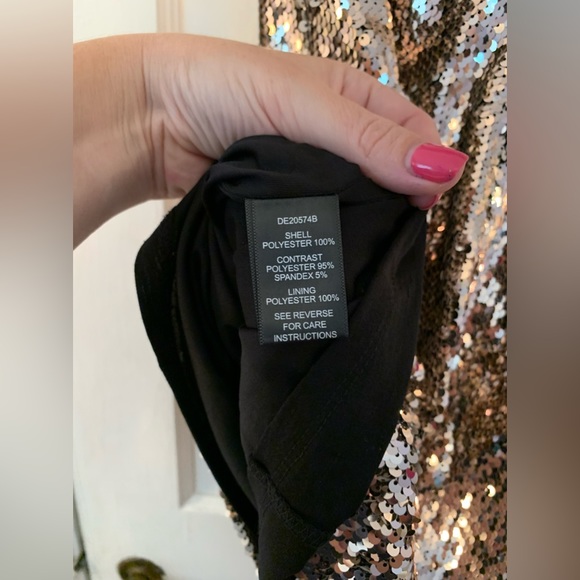 Gold sequined dress - Picture 4 of 4